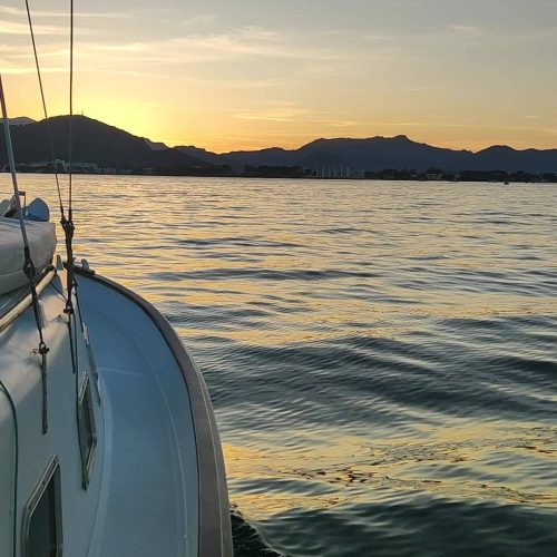 {"sha1":"c3ad37e12d223f440d1be9bc30f708071e7c1043","ext":"mp4"}